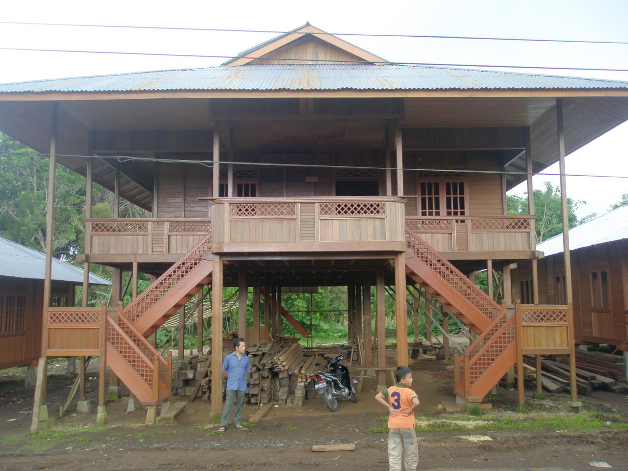 Keunikan Rumah Pangung Manado