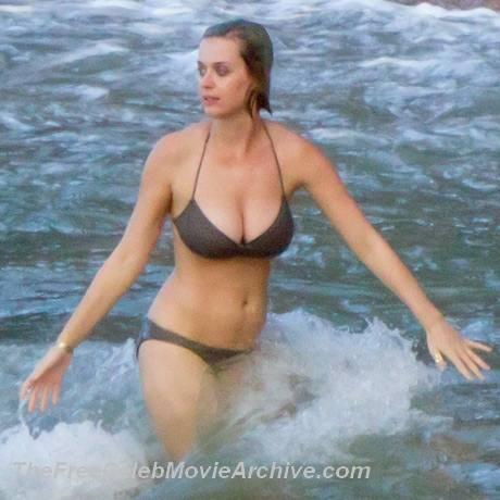 KATY PERRY EMANG PANTES PAYUDARA TERSEKSI GAN! MASUK .PICT+