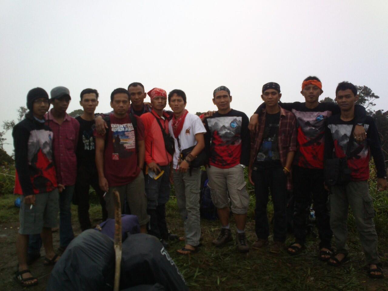 Pendaki gunung ( Langkah Para Petualang )