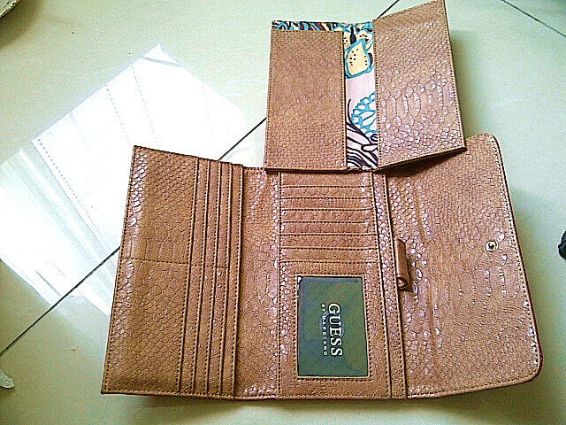Dompet Purse Guess Trifold Original
