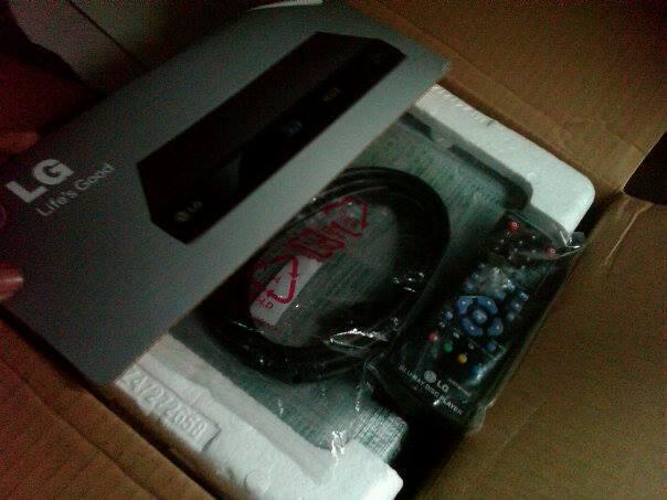 LG 3D BLURAY PLAYER BP325 (DVD)