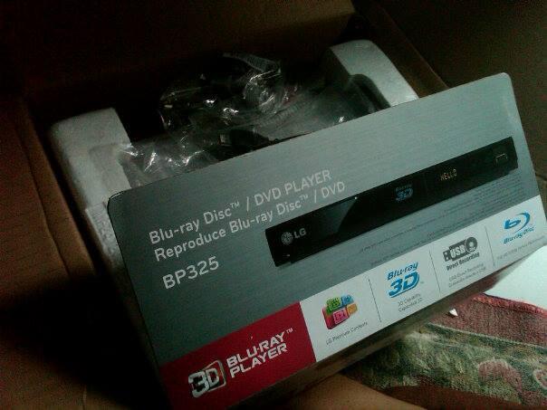 LG 3D BLURAY PLAYER BP325 (DVD)
