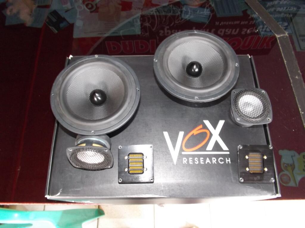 Jual Speaker Audio Mobil Merk Vox AMT3