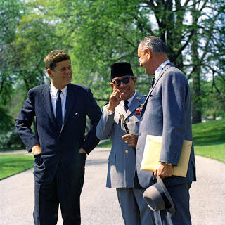 Dana Rahasia JFK untuk Soekarno