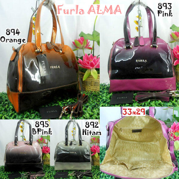 Tas Burberry,Cartier,Chanel,Zara,Dior,Furla,Hermes,Louis Vuitton,Prada,Versace,Webe