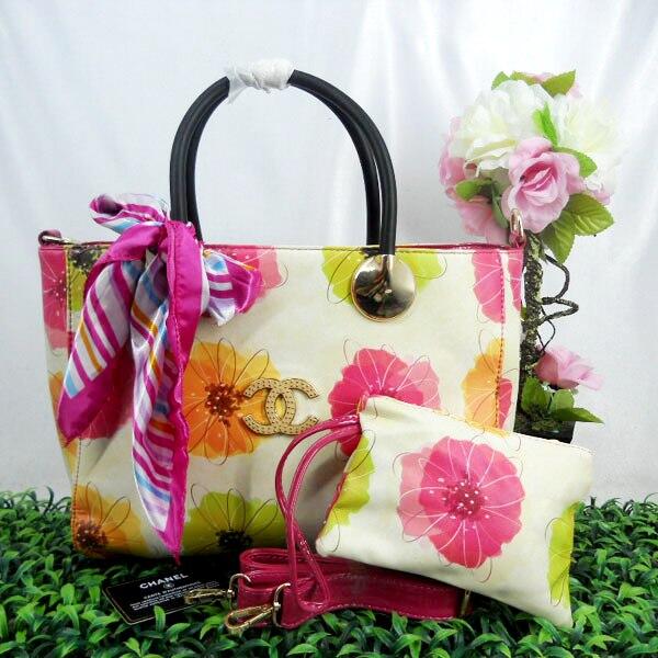 Tas Burberry,Cartier,Chanel,Zara,Dior,Furla,Hermes,Louis Vuitton,Prada,Versace,Webe