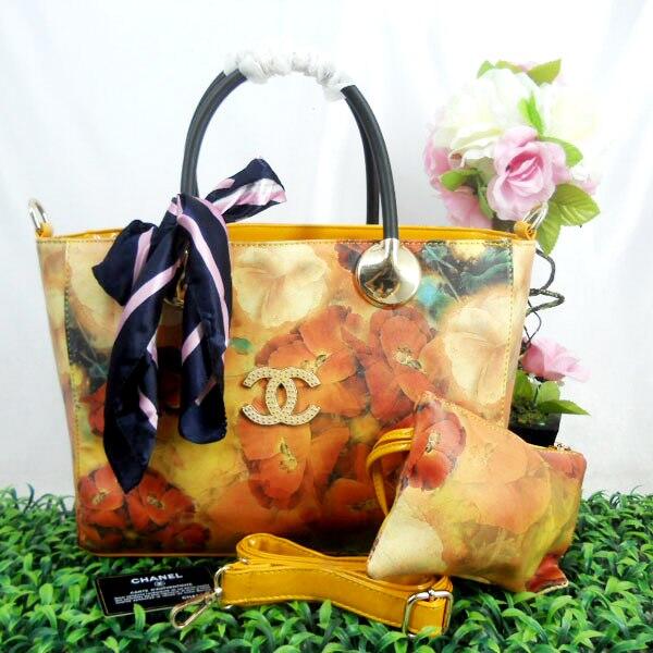 Tas Burberry,Cartier,Chanel,Zara,Dior,Furla,Hermes,Louis Vuitton,Prada,Versace,Webe