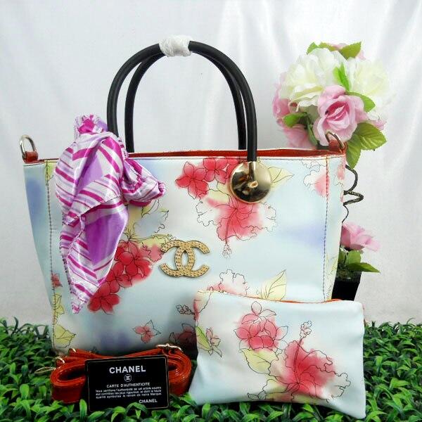 Tas Burberry,Cartier,Chanel,Zara,Dior,Furla,Hermes,Louis Vuitton,Prada,Versace,Webe