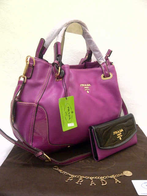 Tas Fashion Wanita Prada Cevro + set dompet