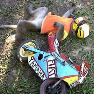 V.ROSSI TERJATUH :'(