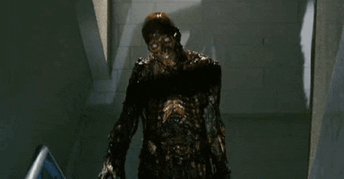 13 Hal Paling Menyedihkan Menjadi Zombie