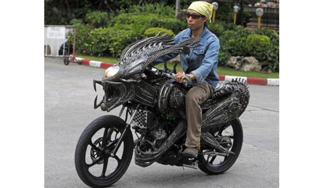 Modifikasi Kendaraan Paling Gila