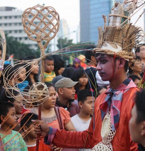 warna warni karnaval jakarta (banyak pic)