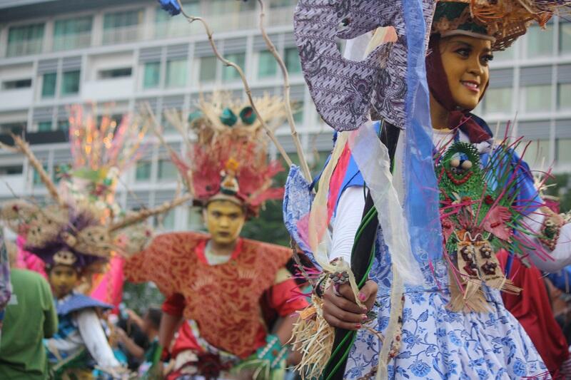 warna warni karnaval jakarta (banyak pic)