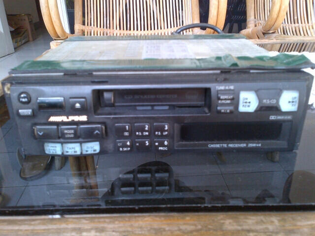 Tape/head unit mobil merek alpine, murah!