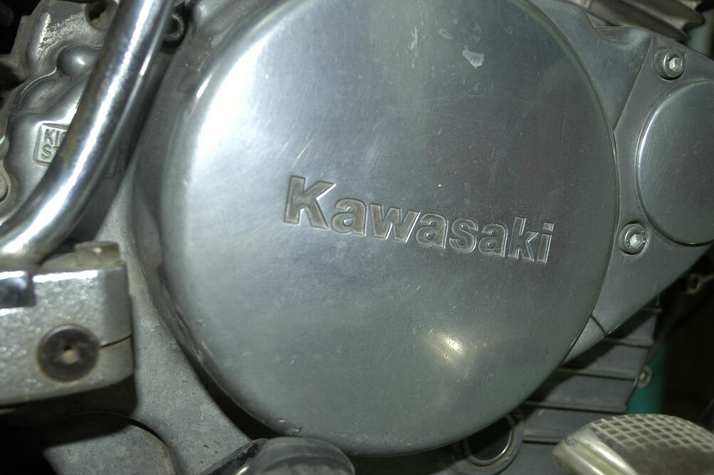 SANG LEGENDA KAWASAKI BINTER MERZY