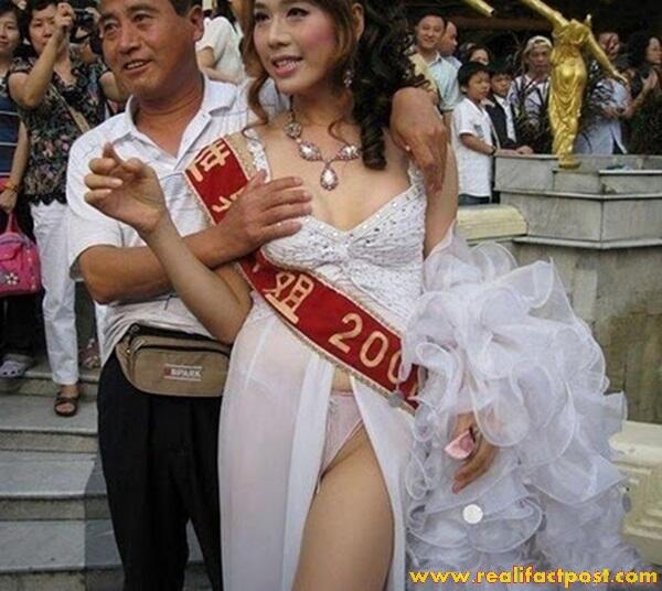 wanita Wanita Asia Gokil hot (Pict ++)