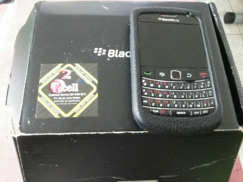 blackberry essex 9650 (tour 2)