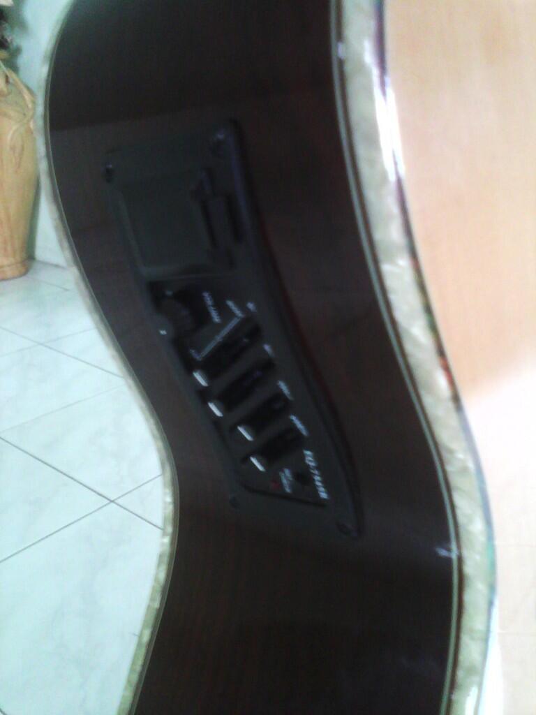 Terjual Gitar akustik lakewood  KASKUS