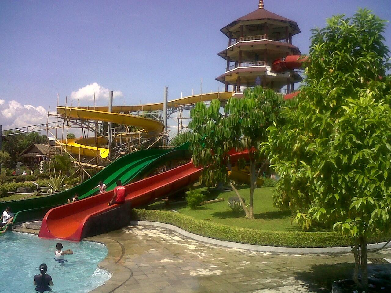 Visit Tasikmalaya Waterboom Tee Jay