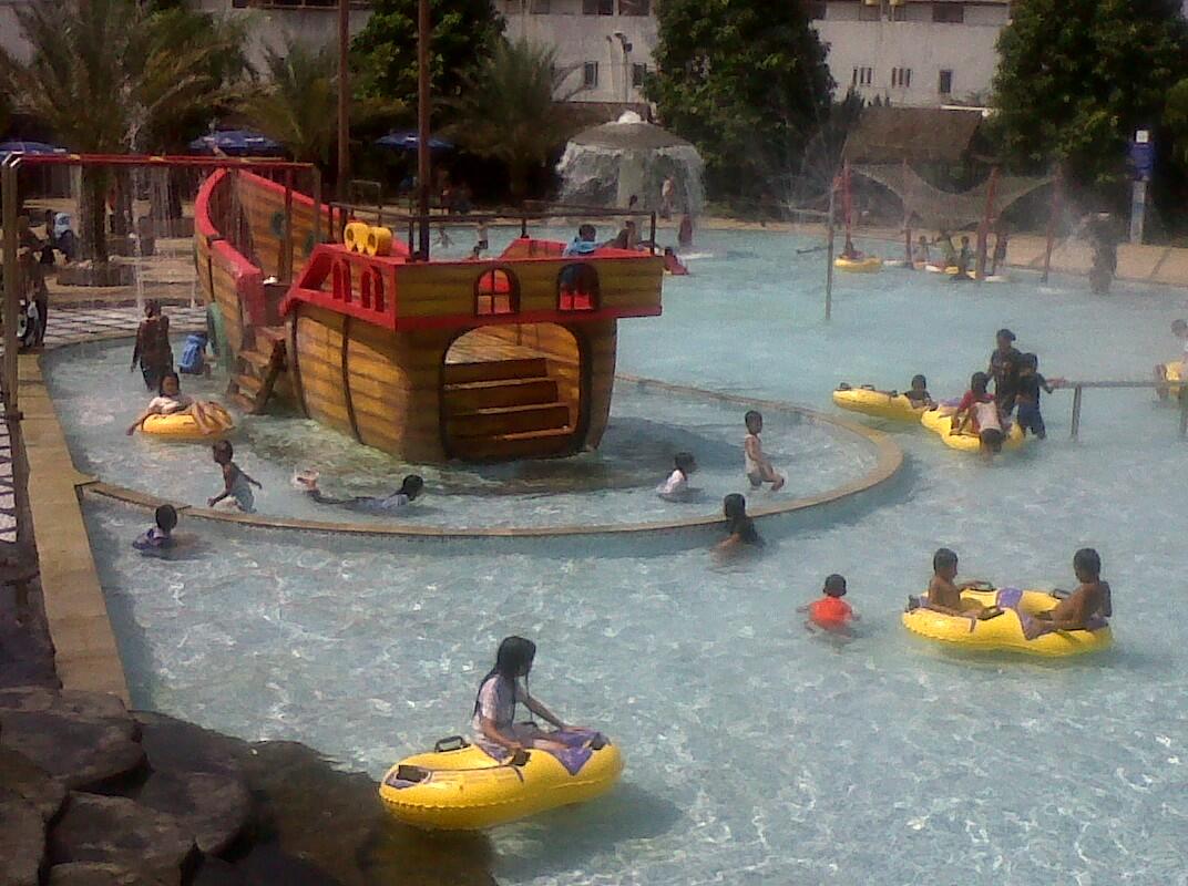 Visit Tasikmalaya Waterboom Tee Jay