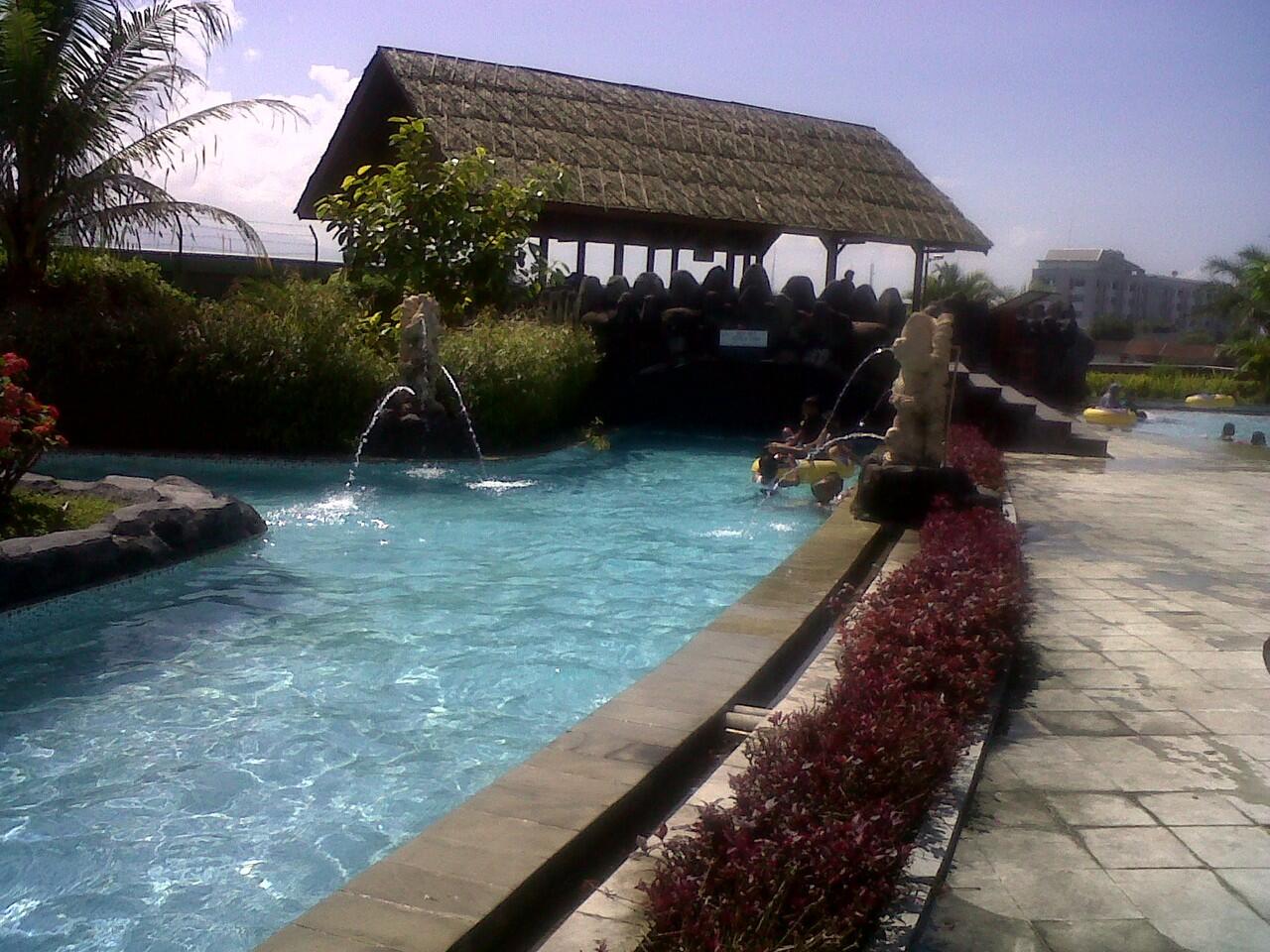 Visit Tasikmalaya Waterboom Tee Jay