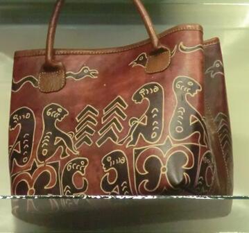 PROMO Tas Kulit, Rajut dan Tas Bermerk (Prada, ZARA, CHLOE, BOURZU, FURLA))