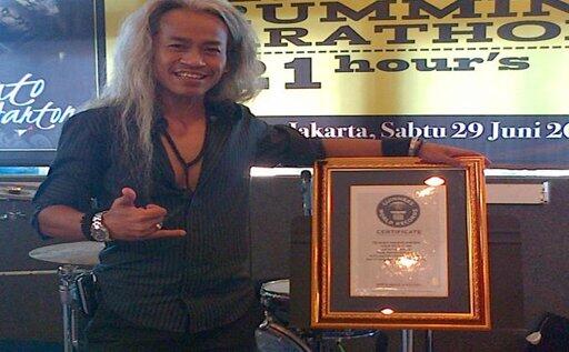 Kunto Hartono, Pencetak Rekor Guinness Penabuh Drum Terlama Dunia