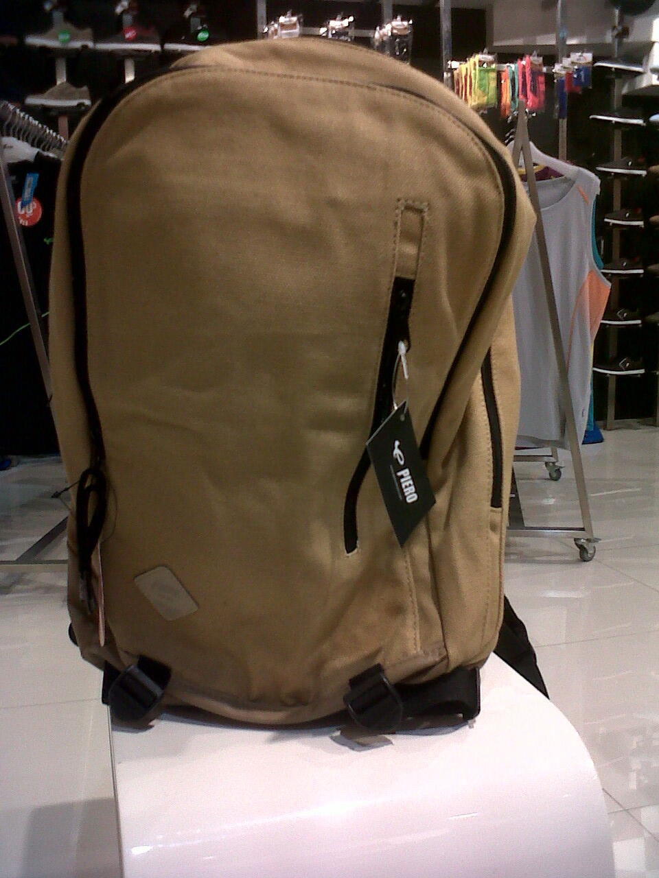 TAS PIERO ASLI PUNYA HARGA MIRING