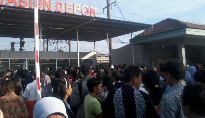 Hari Pertama Tiket Progresif KRL