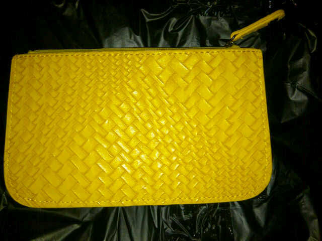 Sale tas charles&keith,Mango Pouch,dOMPET gUESS