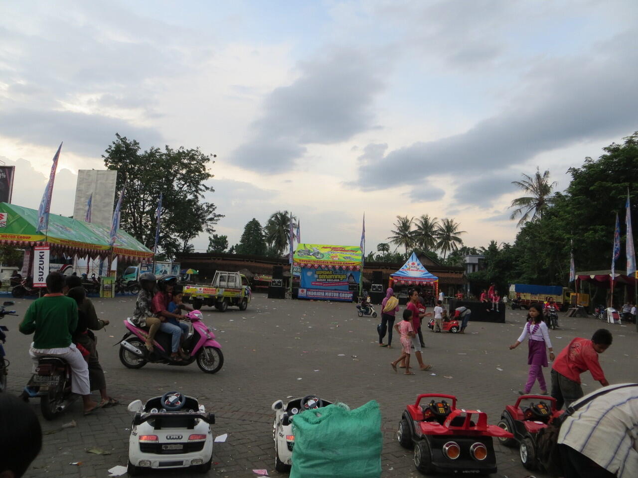 Jelajahi Pasar seni gabusan Yogyakarta