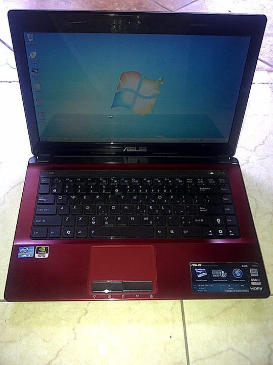 LAPTOP ASUS A43SD GAMING CORE i3 RED, RAM 2GB , VGA 2GB , HDD 500GB , MULUS , GARANSI