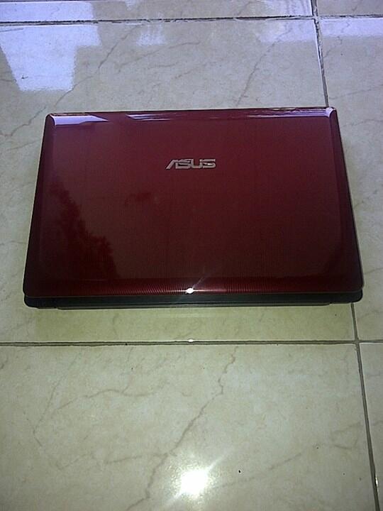 LAPTOP ASUS A43SD GAMING CORE i3 RED, RAM 2GB , VGA 2GB , HDD 500GB , MULUS , GARANSI
