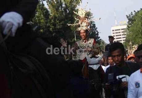 4 Keunikan Jokowi di Jakarnaval 2013