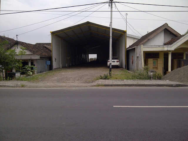 GUDANG BARU DI BANGUN