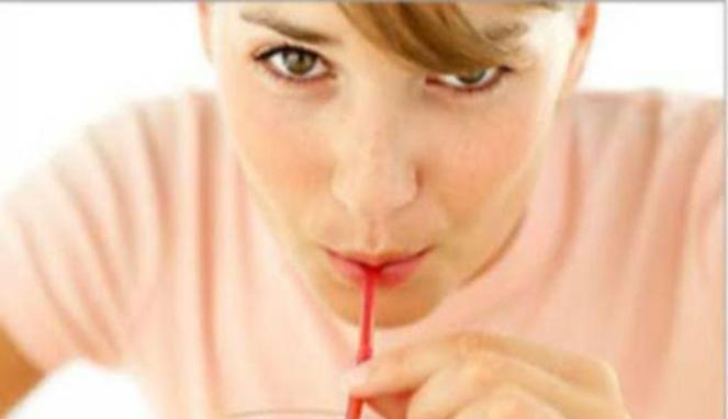 Mengejutkan, Wanita Ini Hanya Minum Soda Selama 16 Tahun