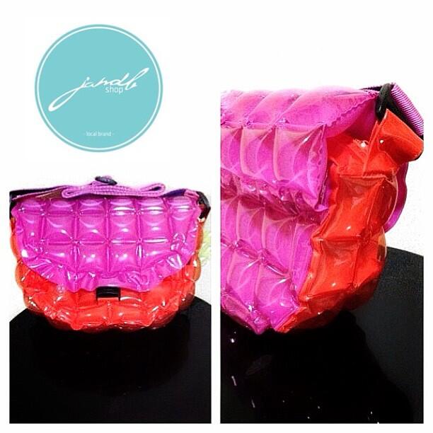 CAMERA BAG DOU CHIC DARI INFLAT DECOR BUBBLY BAG