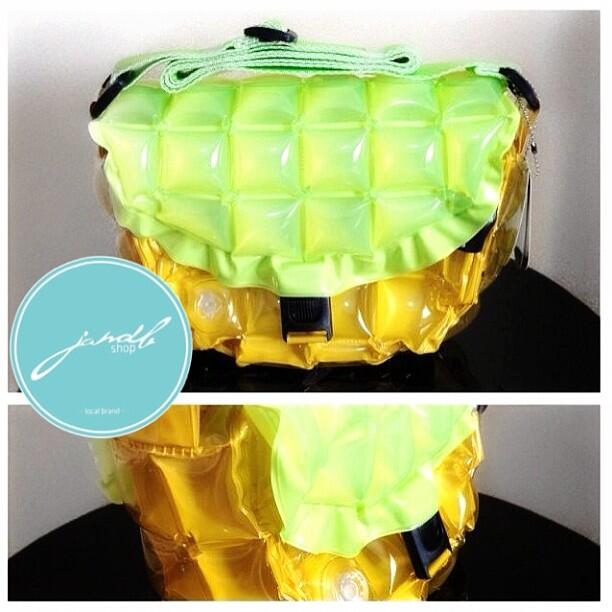 CAMERA BAG DOU CHIC DARI INFLAT DECOR BUBBLY BAG