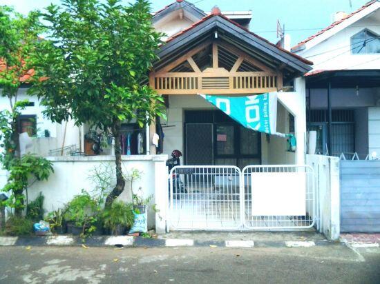 Jual Rumah di Bintaro, Lokasi Dalam Kompleks, Harga Terjangkau!