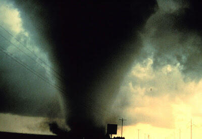 Ini dia tornado paling mematikan gan ,,sereem