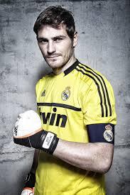 10 kiper terbaik versi PES