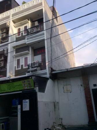 RUKO DI TANJUNG DUREN JAKARTA BARAT