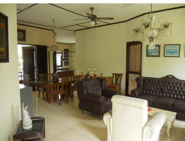 Villa Di Sentul ( Dekat Sirkuit Sentul & palm hill golf )