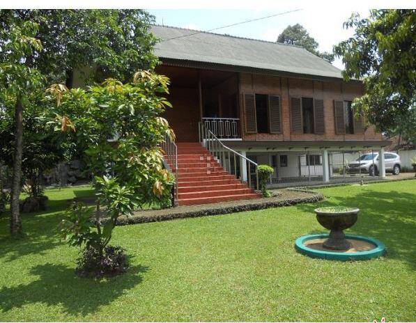 Villa Di Sentul ( Dekat Sirkuit Sentul & palm hill golf )