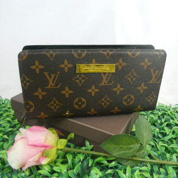 Dompet Louis Vuitton
