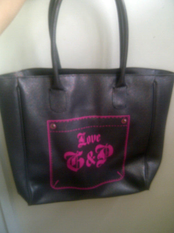 Dijual Tas Juicy Couture Grey Jelly ORIGINAL Seken Rp. 700,000 (NEGO)