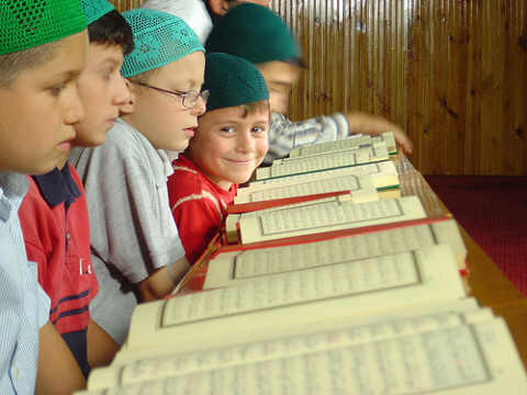 &#91;SALUT&#93; Boikot Israel Tak Patahkan Semangat Anak-anak Gaza Jadi Penghafal Alquran