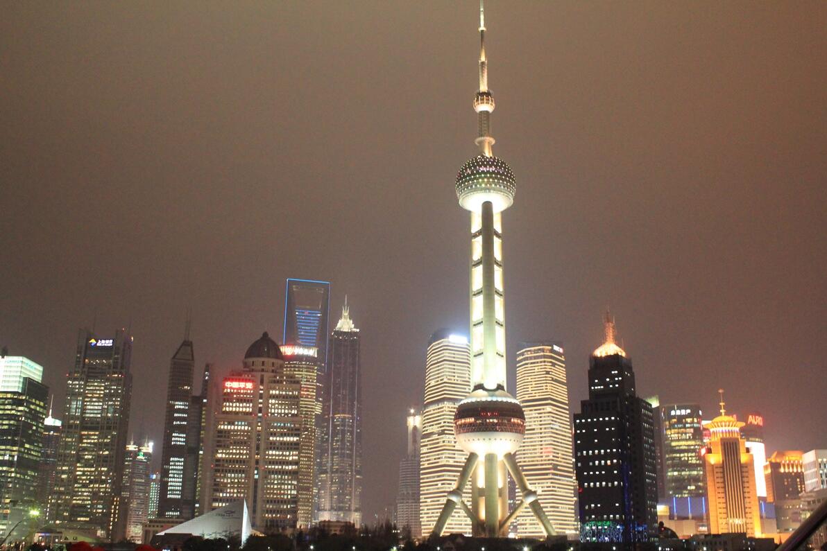 &#91;Banyak&#93; Pemandangan Kota Shanghai Malam Hari dari River Cruise