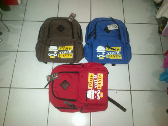 Terjual JUAL TAS UNLK RSCH  KEHED KICK DENIM  WOLES DLL DI 